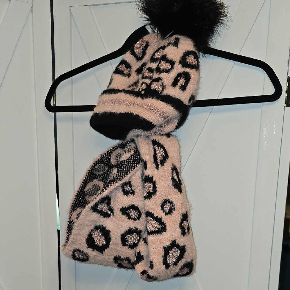 New Winter Set Leopard Hat and INFINITY Scarf Set